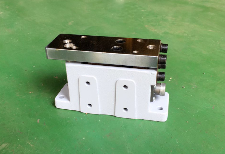 ����������